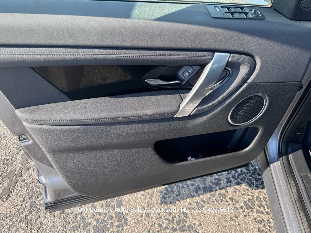 2020 Land Rover Discovery Sport Image 24