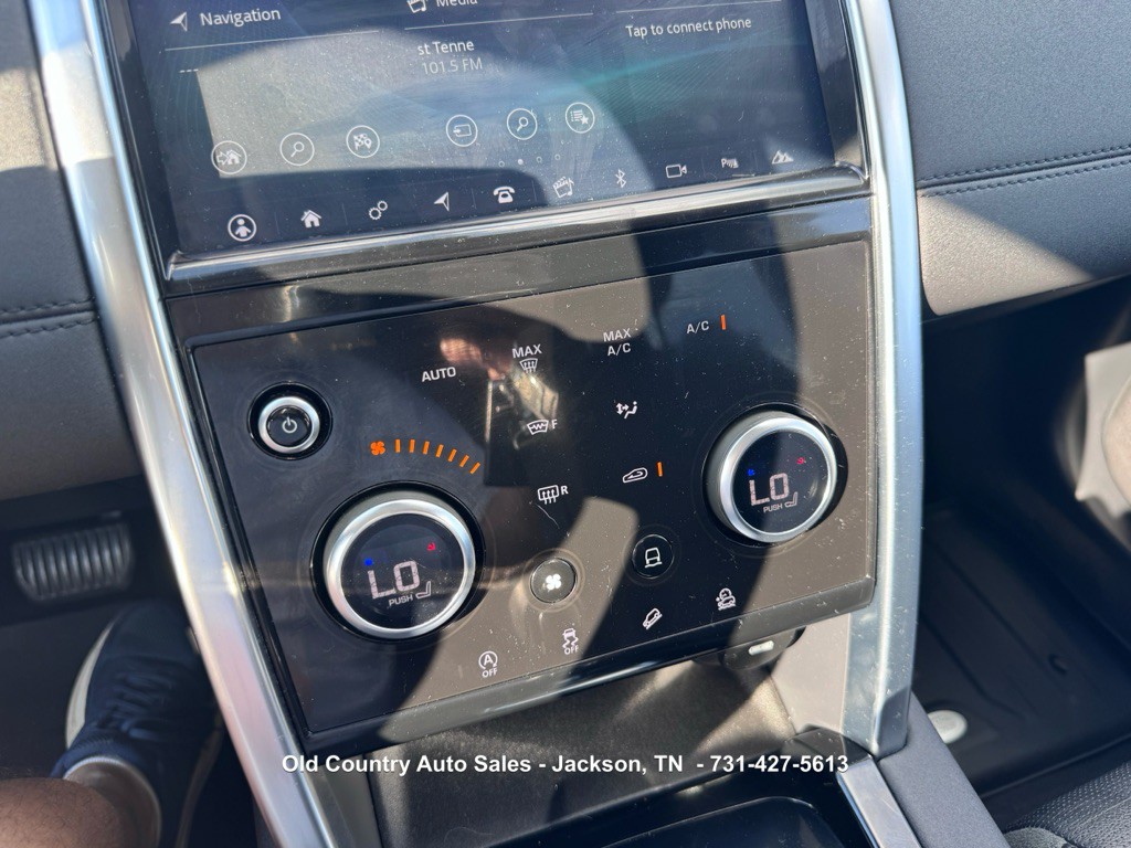 2020 Land Rover Discovery Sport Image 28
