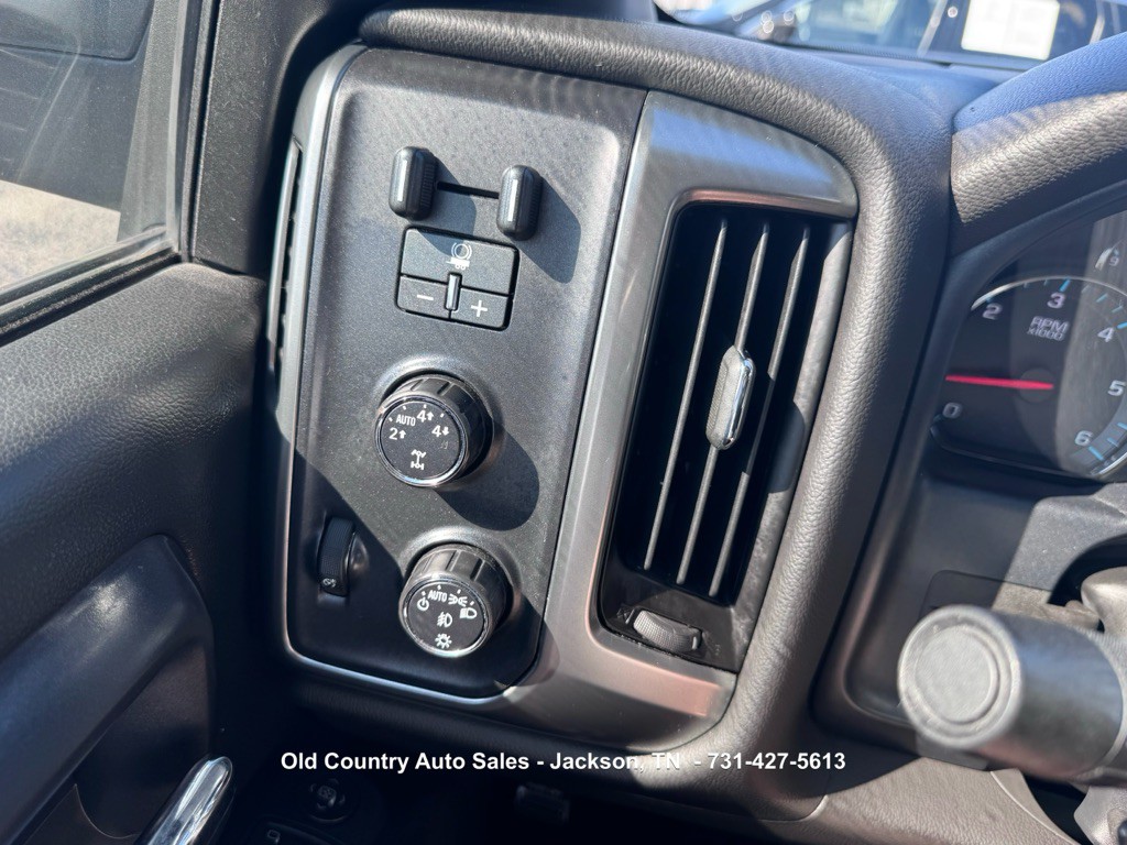 2015 Chevrolet Silverado 1500 Image 38