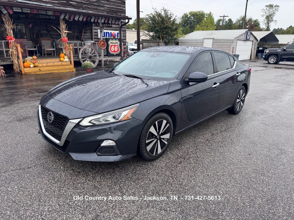 2022 Nissan Altima Image 2