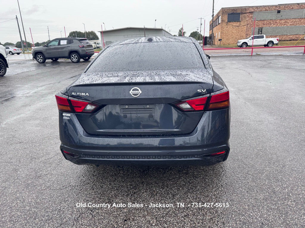 2022 Nissan Altima Image 7
