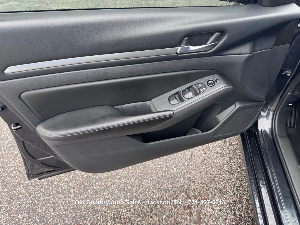 2022 Nissan Altima Image 18
