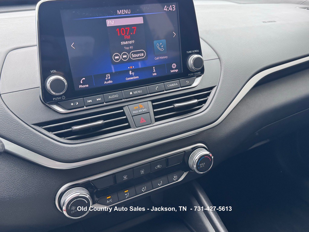 2022 Nissan Altima Image 24