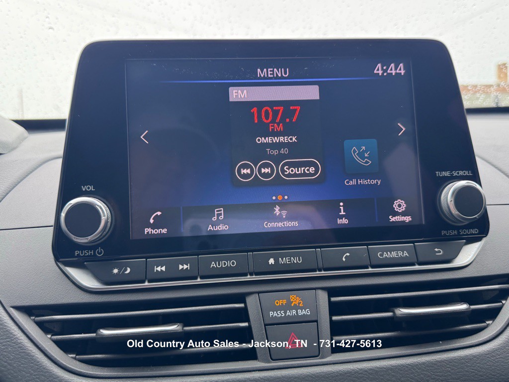 2022 Nissan Altima Image 32