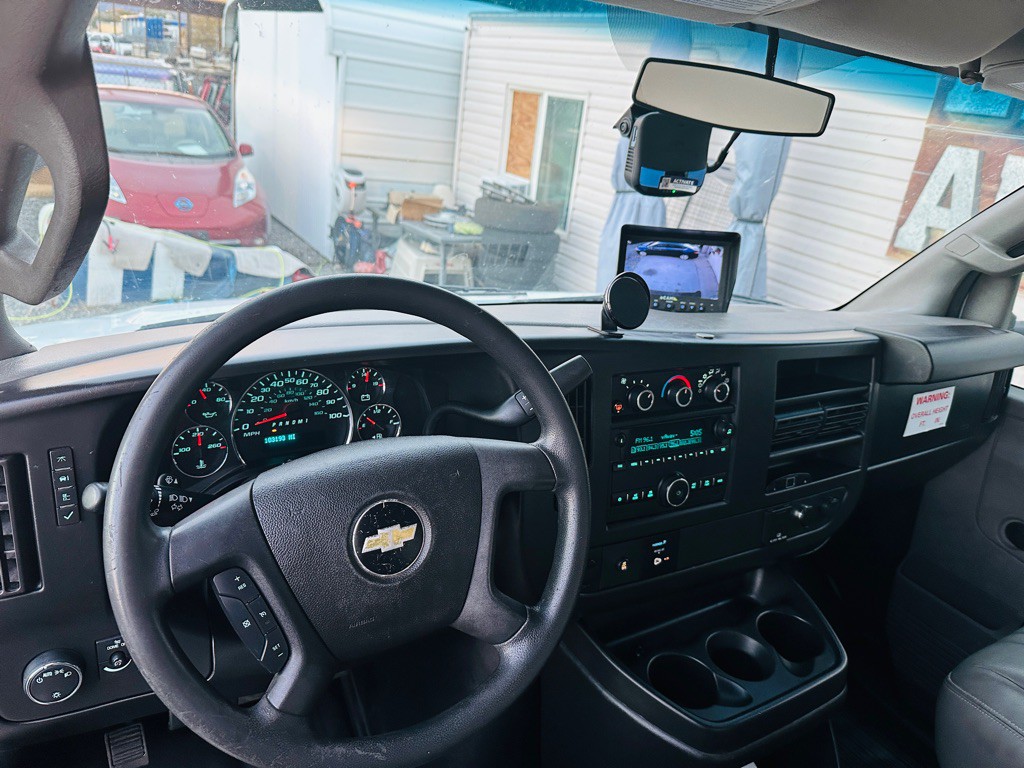 2018 Chevrolet Express Image 11