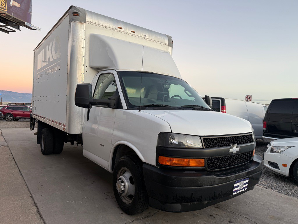 2018 Chevrolet Express Image 7