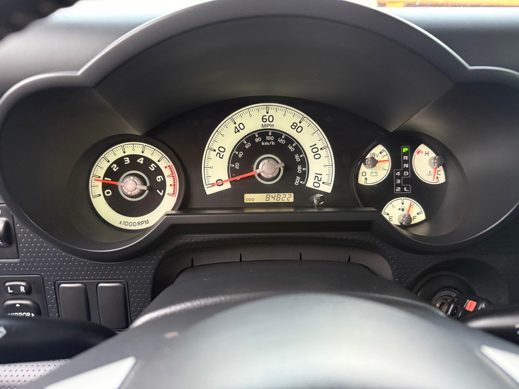 2008 Toyota FJ Cruiser Image 10