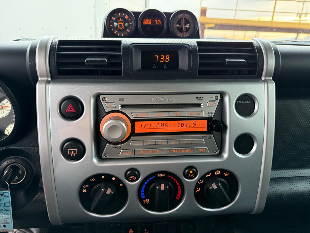 2008 Toyota FJ Cruiser Image 43