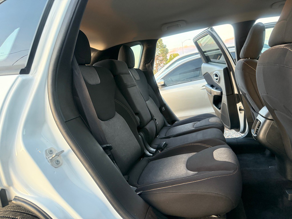 2018 Jeep Cherokee Image 13