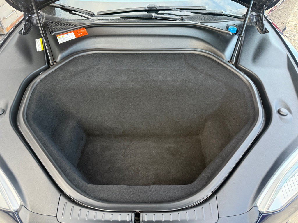 2015 Tesla Model S Image 23