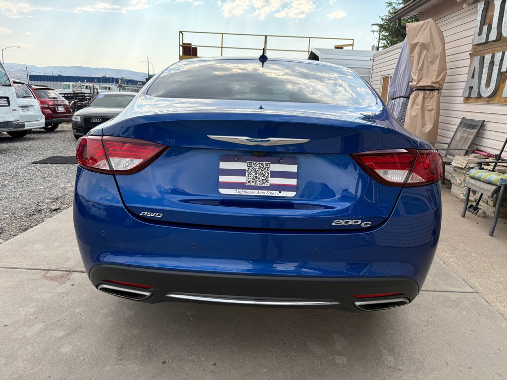 2015 Chrysler 200 Image 4