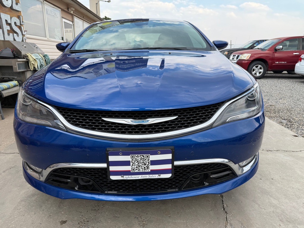 2015 Chrysler 200 Image 7