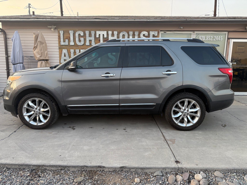 2014 Ford Explorer Image 2