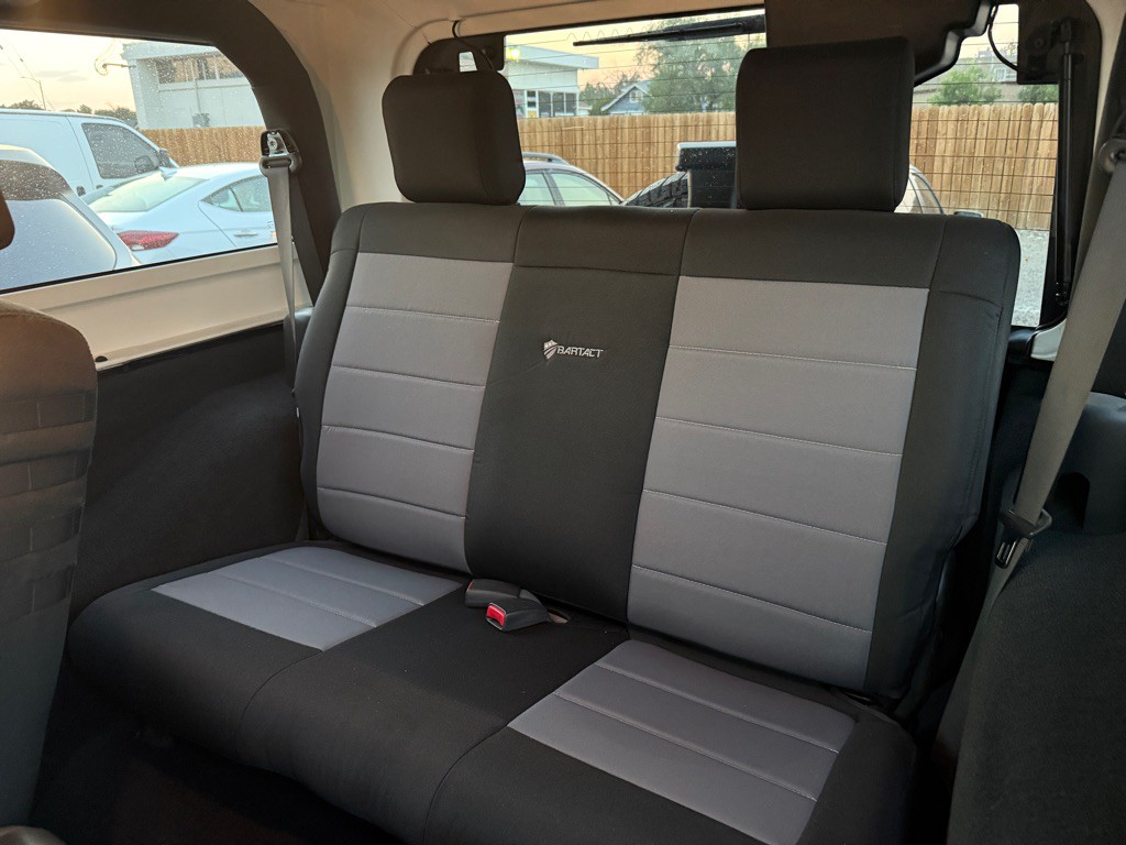 2009 Jeep Wrangler Image 11