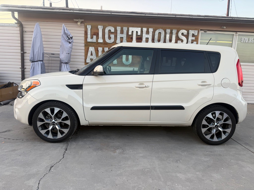 2012 Kia Soul Image 2