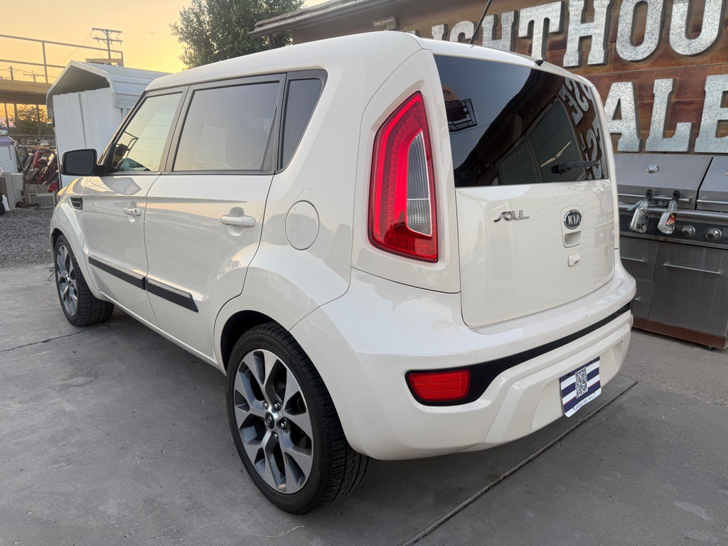 2012 Kia Soul Image 3