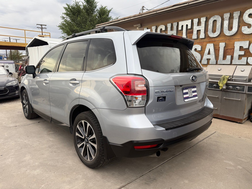 2017 Subaru Forester Image 3