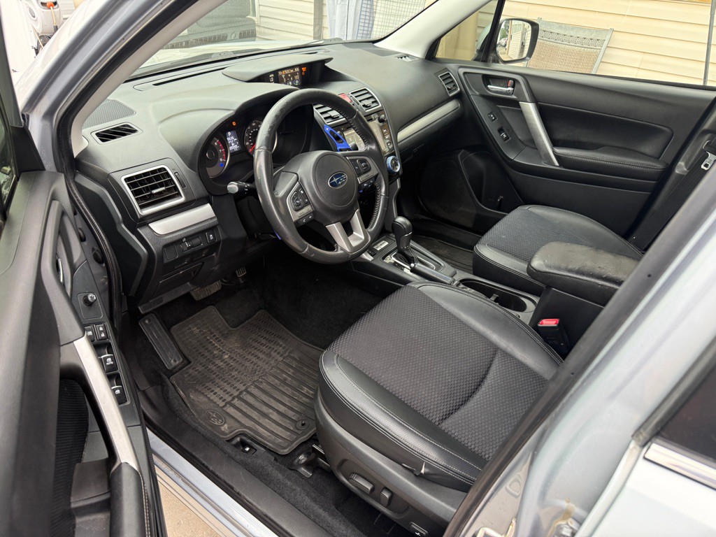 2017 Subaru Forester Image 8
