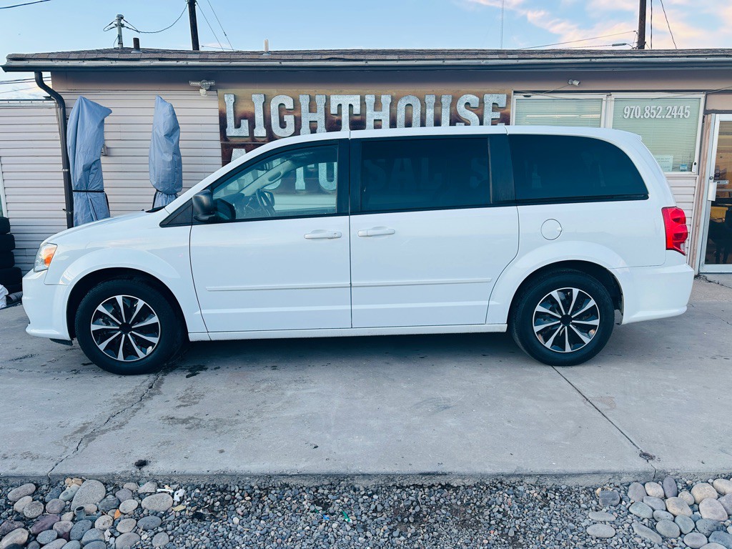 2015 Dodge Grand Caravan Image 2