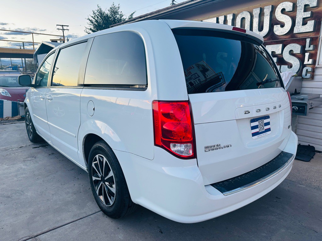 2015 Dodge Grand Caravan Image 3