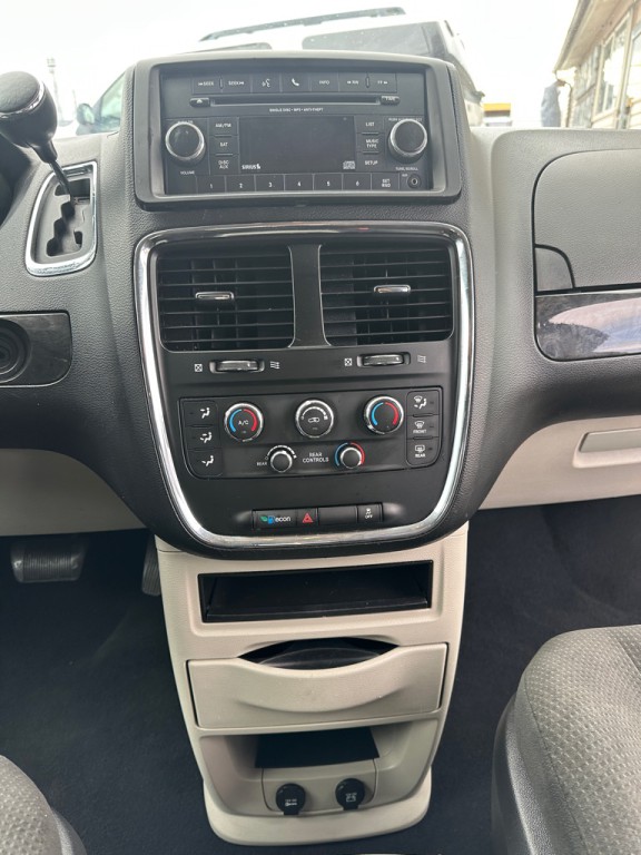 2015 Dodge Grand Caravan Image 12