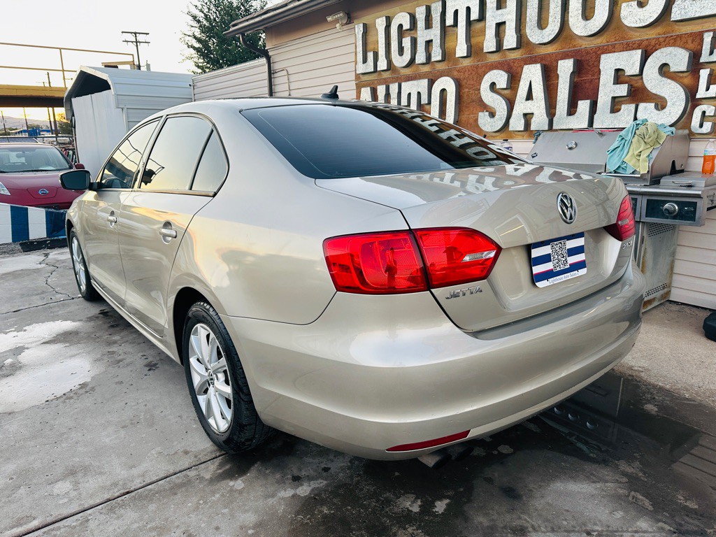 2012 Volkswagen Jetta Image 3