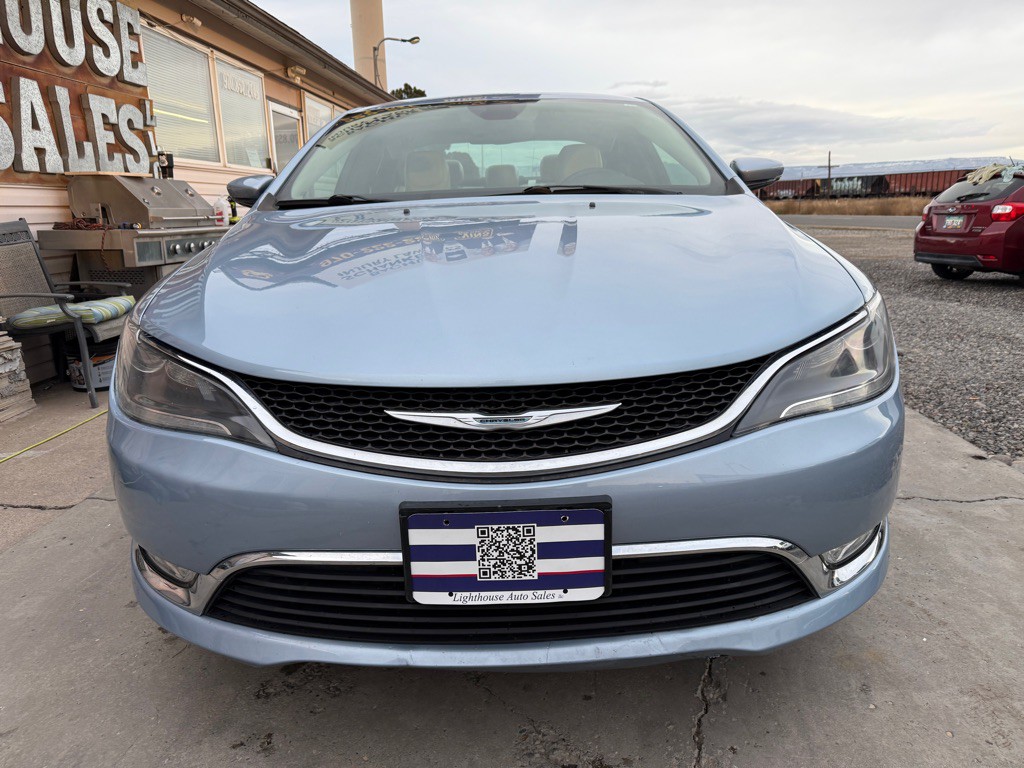 2015 Chrysler 200 Image 7
