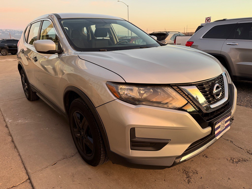 2017 Nissan Rogue Image 6