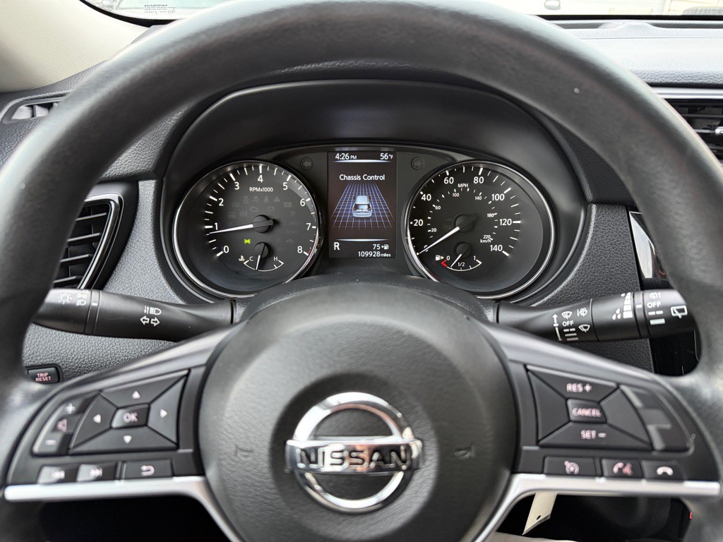 2017 Nissan Rogue Image 10