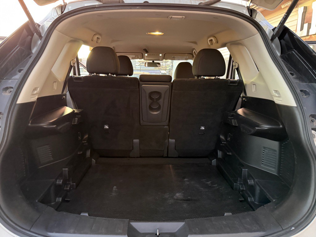2017 Nissan Rogue Image 12
