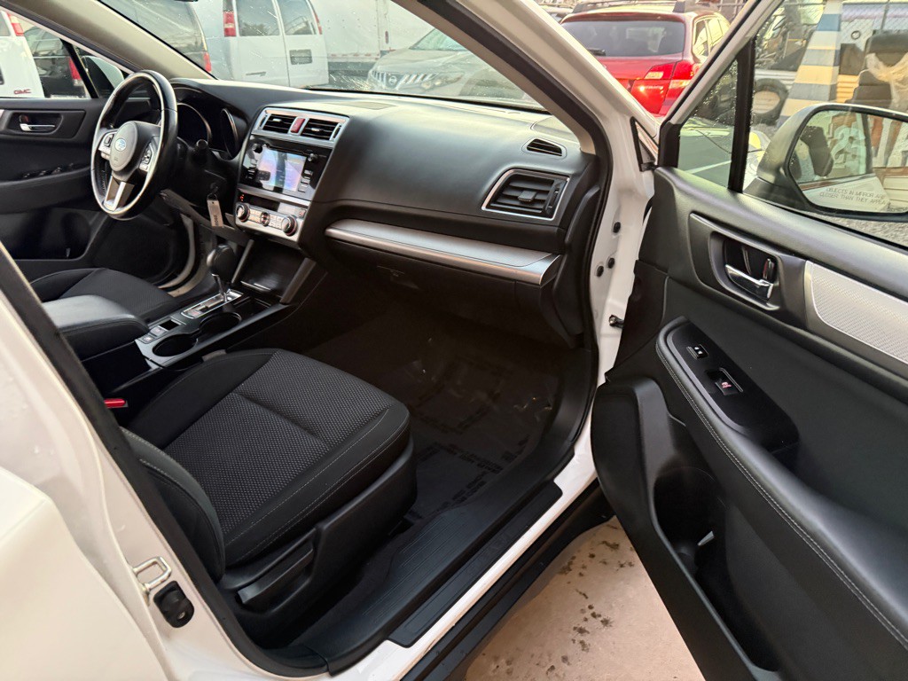 2017 Subaru Outback Image 11
