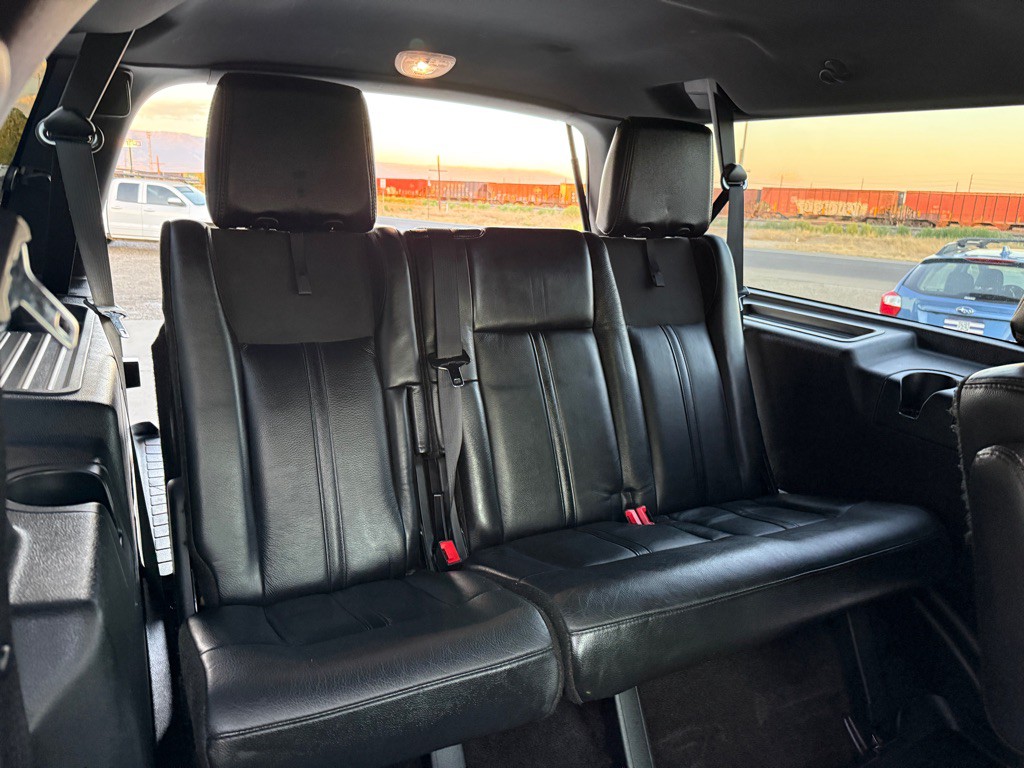 2016 Lincoln Navigator Image 12