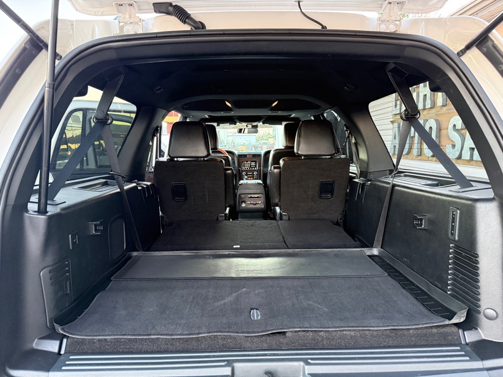 2016 Lincoln Navigator Image 14