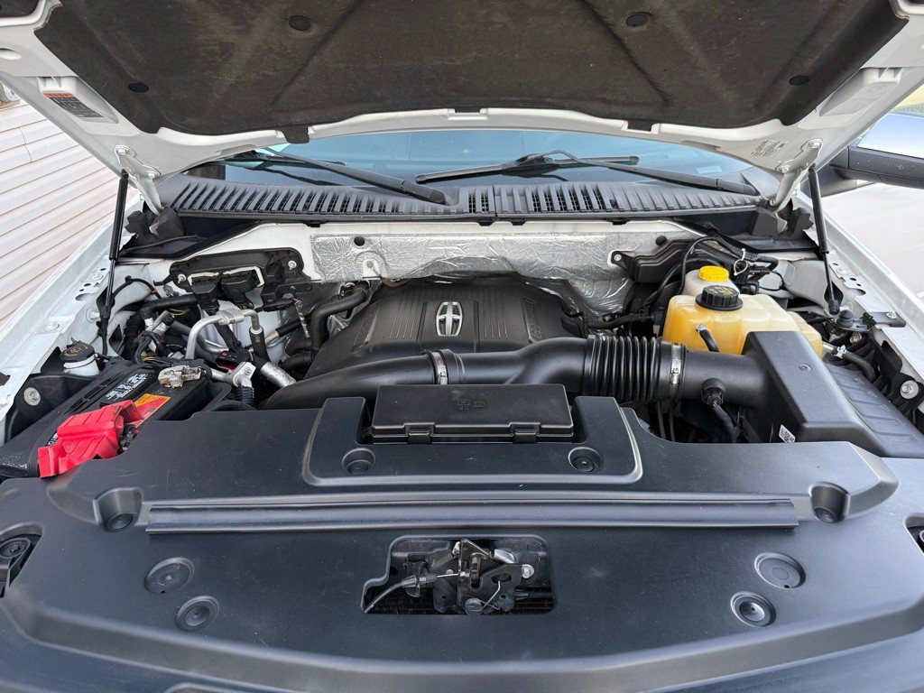 2016 Lincoln Navigator Image 27