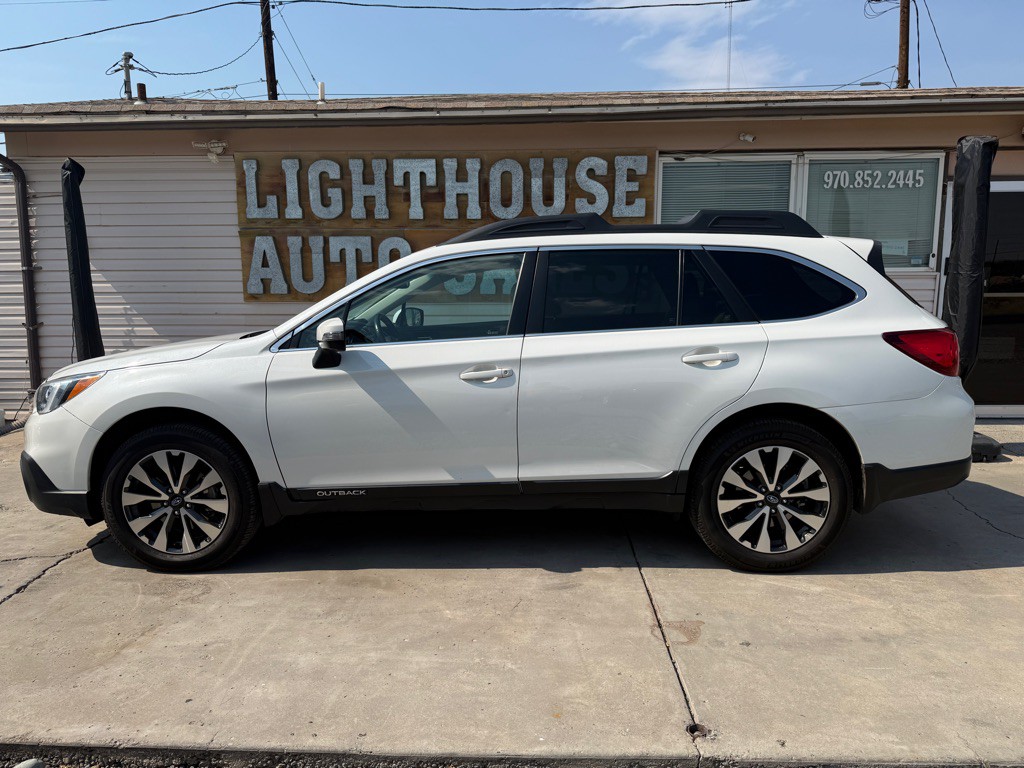 2016 Subaru Outback Image 2