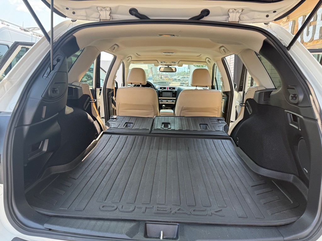 2016 Subaru Outback Image 14