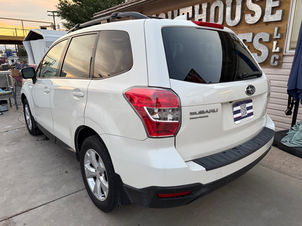 2016 Subaru Forester Image 3