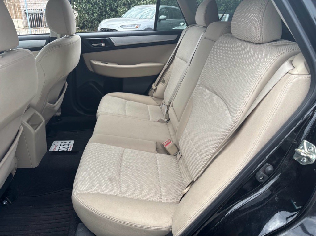 2017 Subaru Outback Image 10