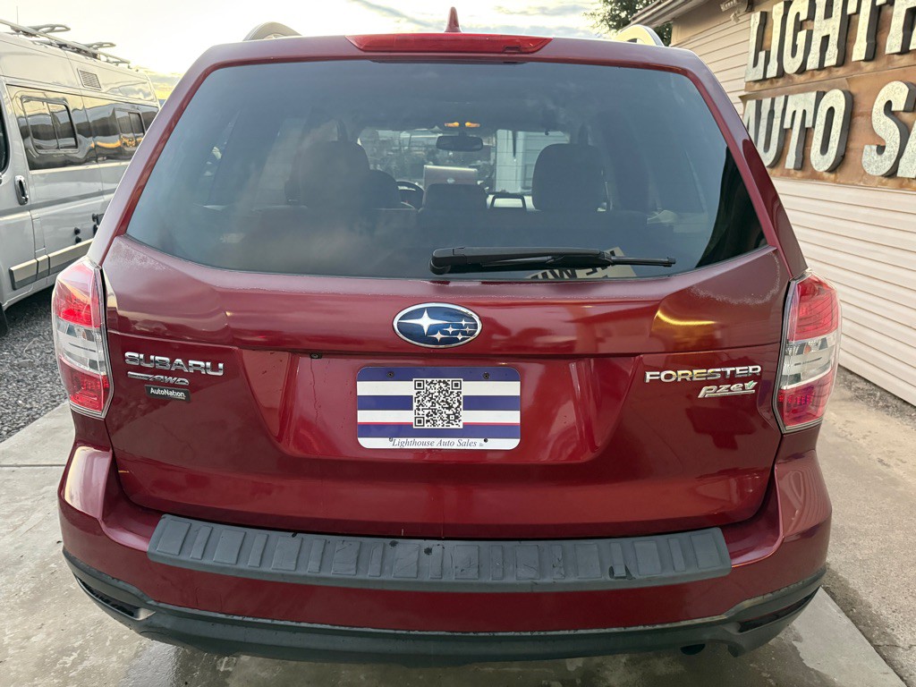 2016 Subaru Forester Image 4