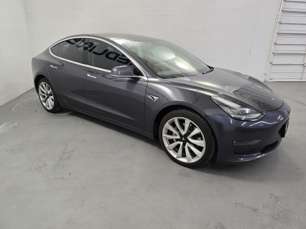 2018 Tesla Model 3 Image 3