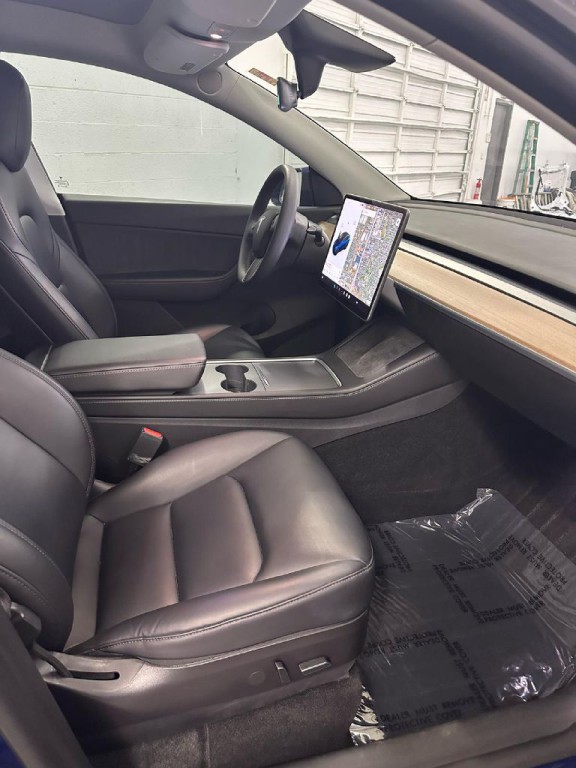 2021 Tesla Model Y Image 8