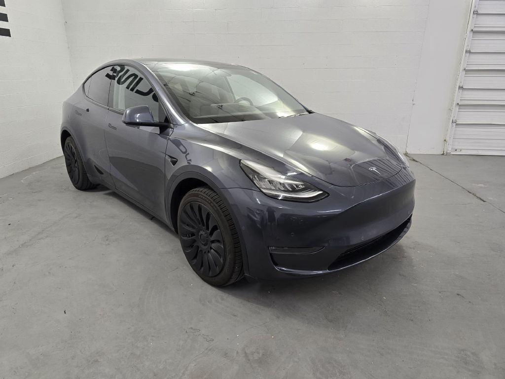2020 Tesla Model Y Image 3