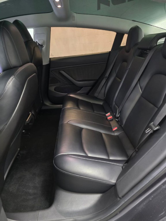 2019 Tesla Model 3 Image 9