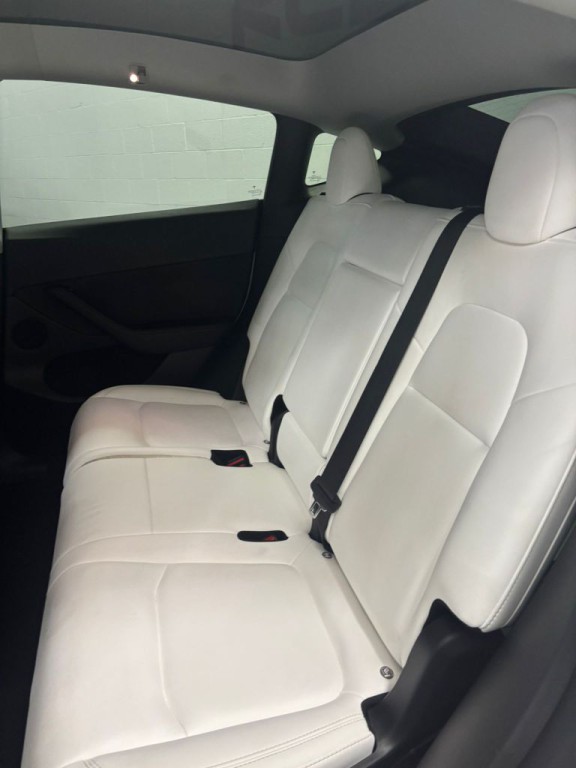 2023 Tesla Model Y Image 6
