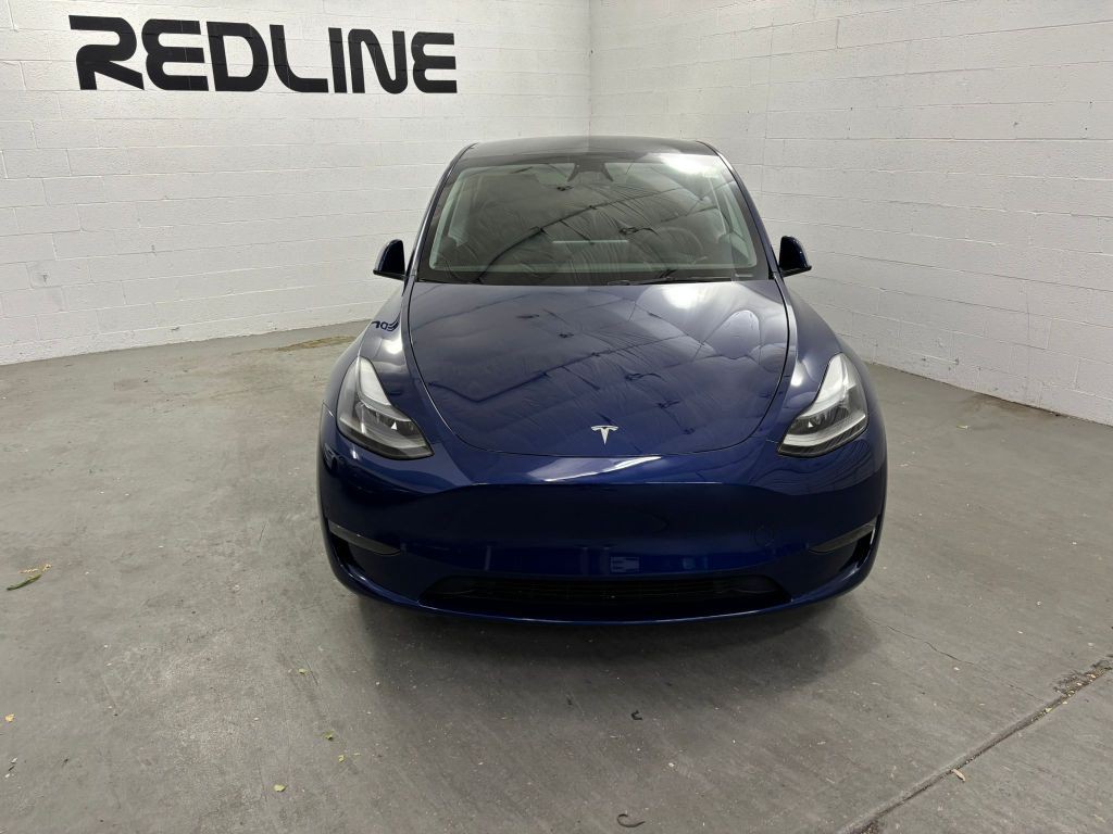 2024 Tesla Model Y Image 2