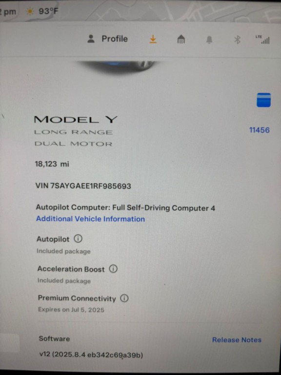 2024 Tesla Model Y Image 12