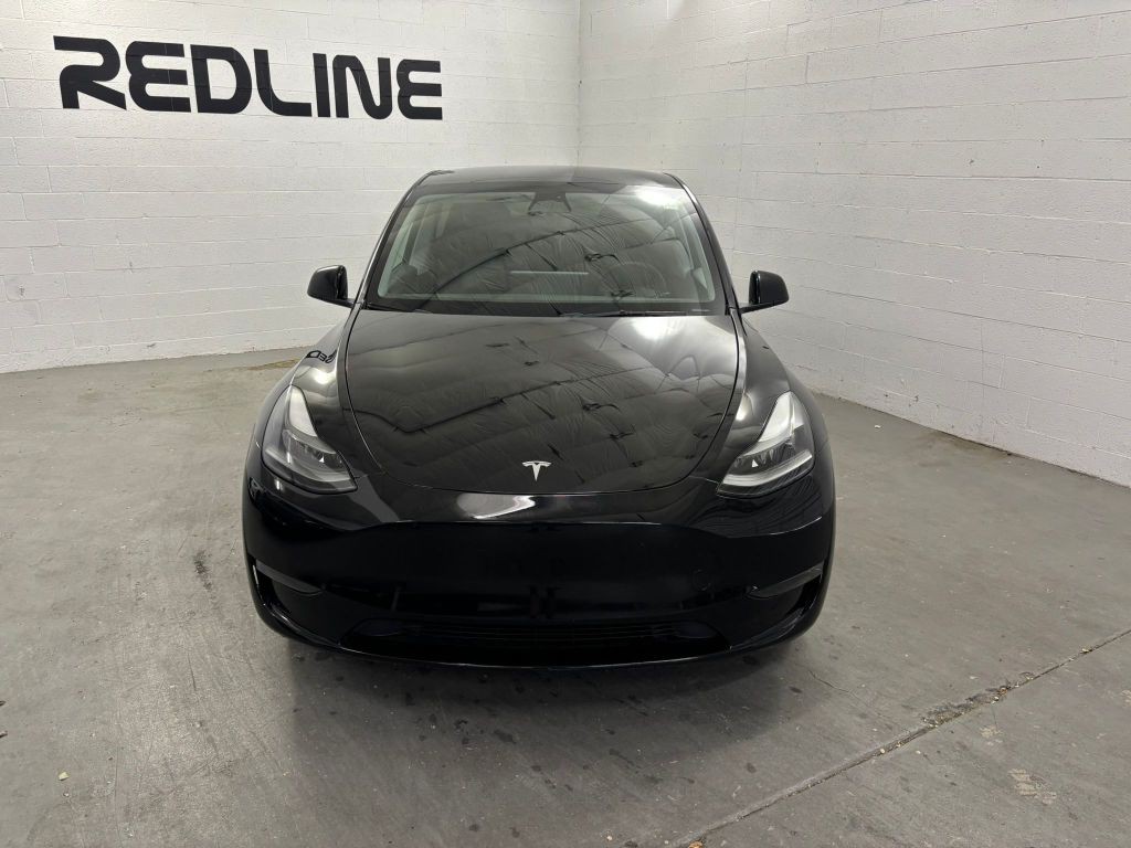 2023 Tesla Model Y Image 2