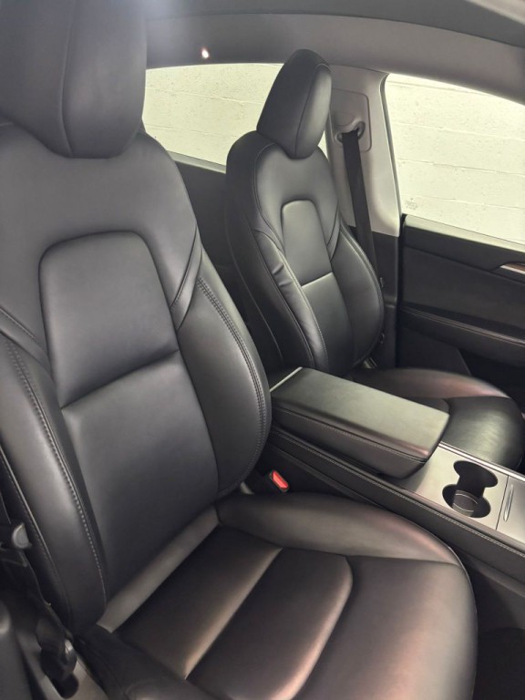2023 Tesla Model Y Image 5