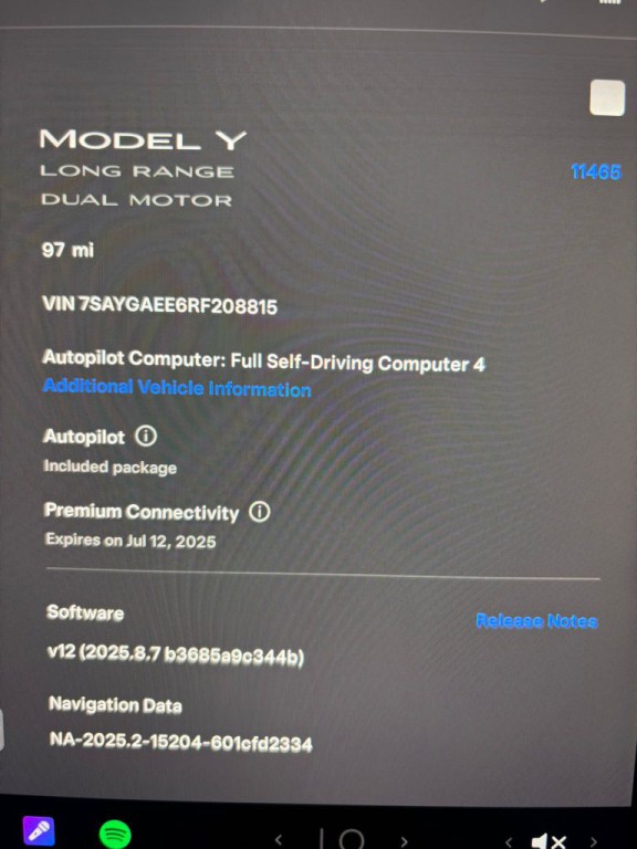2024 Tesla Model Y Image 12
