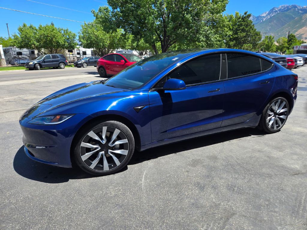 2024 Tesla Model 3 Image 3